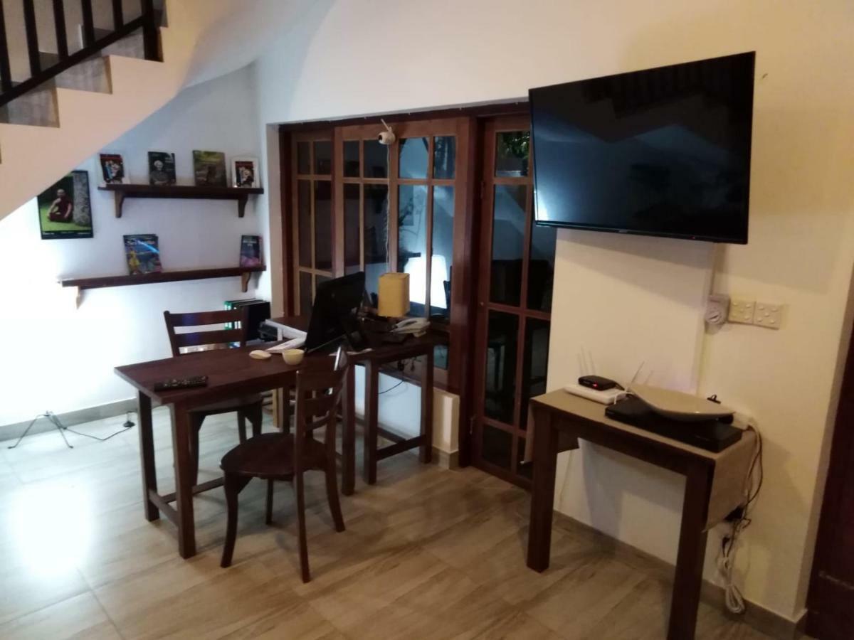 Lija Residence ネゴンボ エクステリア 写真