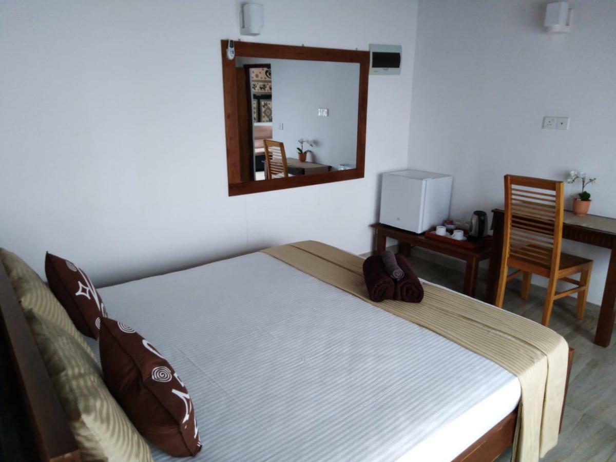 Lija Residence ネゴンボ エクステリア 写真