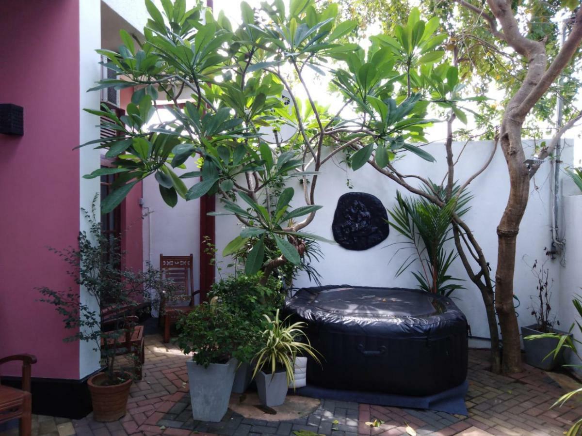 Lija Residence ネゴンボ エクステリア 写真